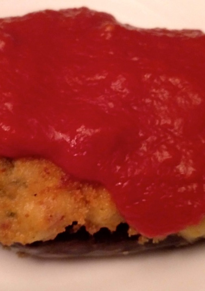 Una foto de Berenjena rellena o croquetón de berenjena