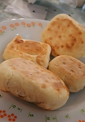 Una foto de Pancitos rápidos de Jamón y queso