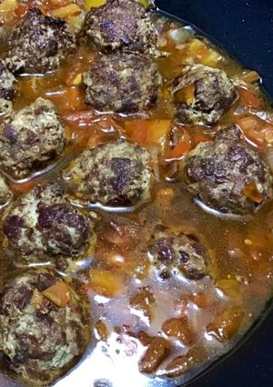 A picture of Hamburger Meatballs in Soy Sauce.