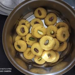 A picture of Kesar peda.