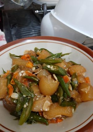 Foto resep Oseng Kikil Sapi Lombok Ijo