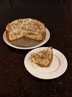 A picture of Apple Strusel Cheesecake.