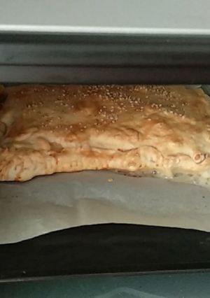 Una foto de Empanada de pechuga de pavo y queso
