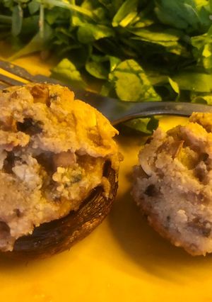 Una foto de Hongos portobellos rellenos con roquefort