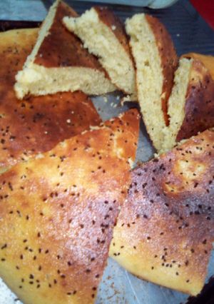 صورة لوصفة خبز الدار بالسميد قطني واسفنجي بدون فرينة ولا بيض.. وصفة مبتكرة