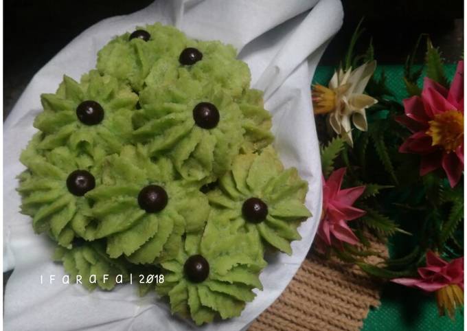 Kue Kering Semprit Pisang Pandan