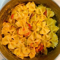 A picture of Creamy red sauce pasta.