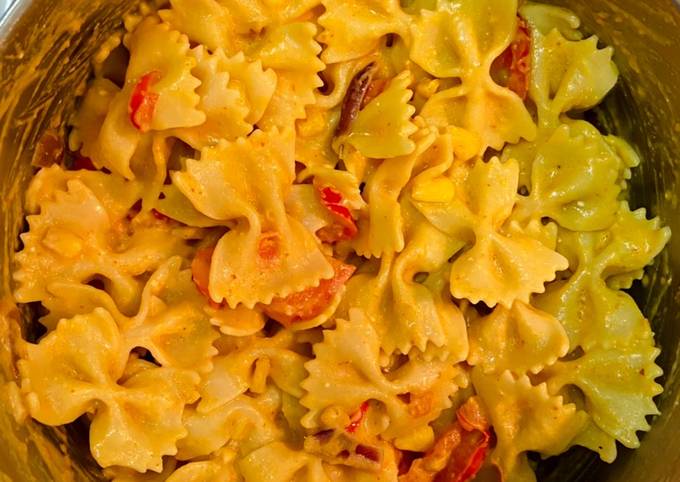 Creamy red sauce pasta