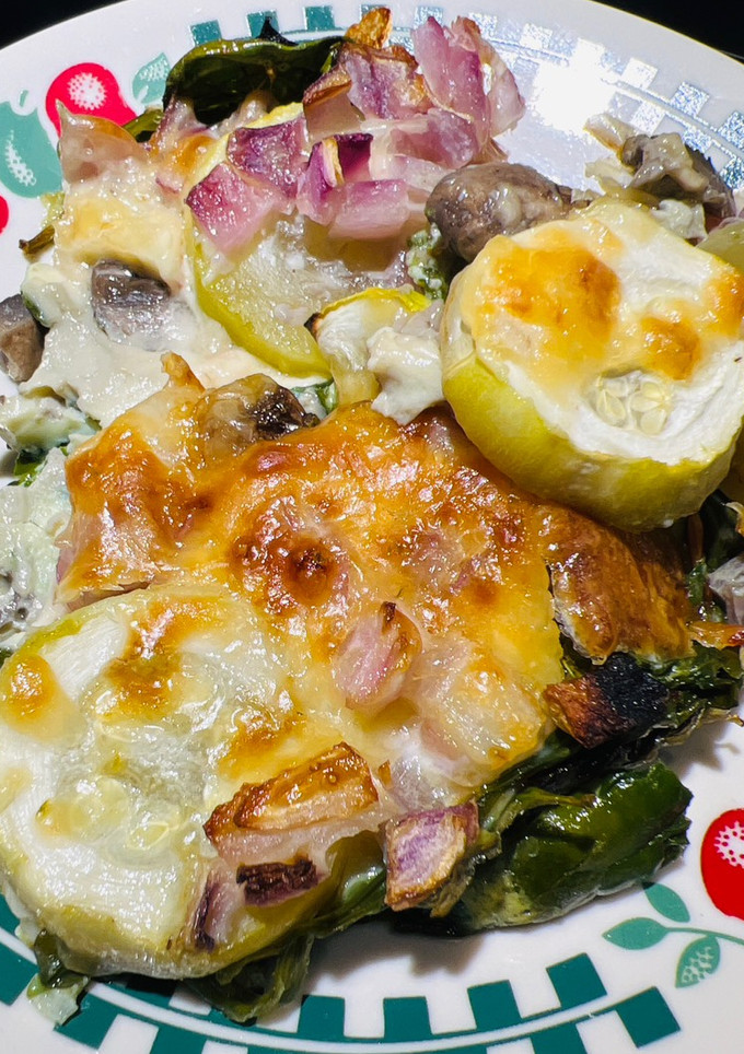 A picture of Spinach and Veggie Quiche.