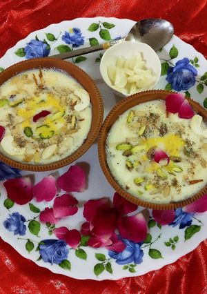A picture of Lahesun (Garlic) ki kheer. An authentic dish.
