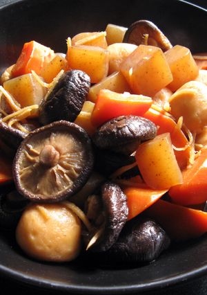 A picture of Simmered Konnyaku (Konjac) & Shiitake.