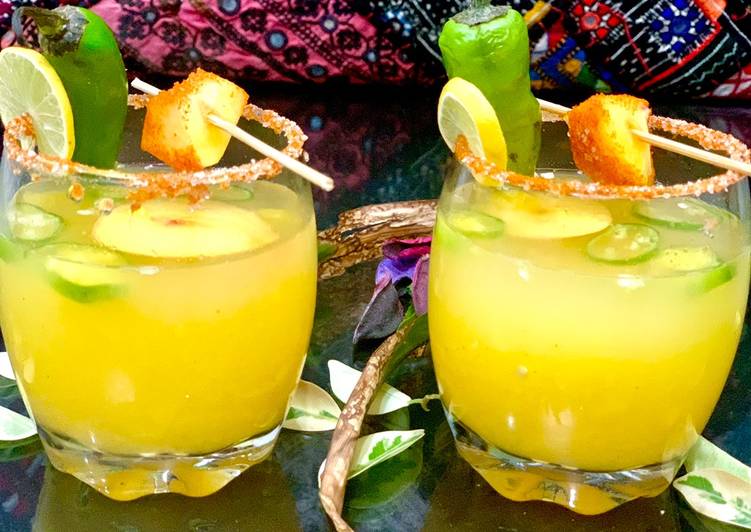 How to Make Perfect Spicy Mango Margarita