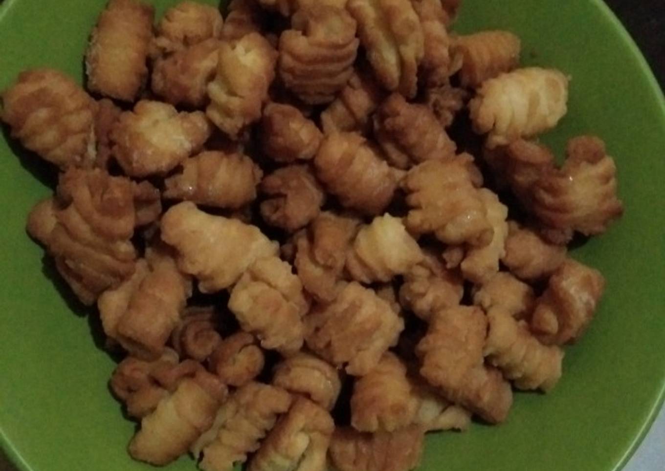 Kue garpu manis renyah