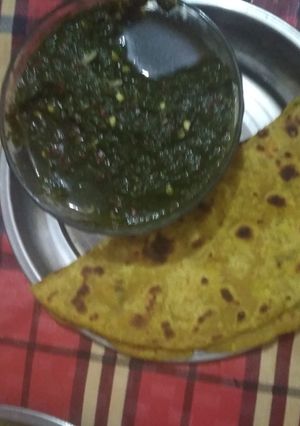 A picture of Fresh coriander chutney.