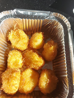 Una foto de Croquetas de pollo macerado en salsa de soja
