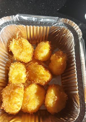 Una foto de Croquetas de pollo macerado en salsa de soja