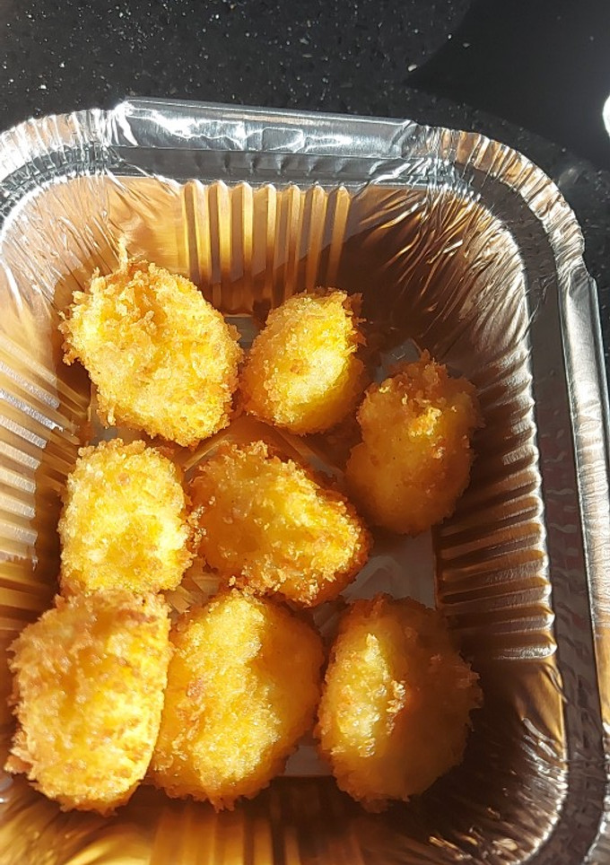 Una foto de Croquetas de pollo macerado en salsa de soja