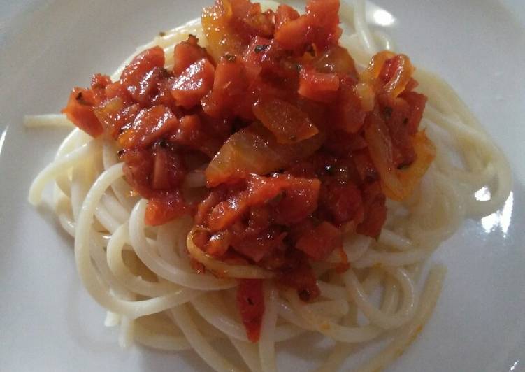 Bagaimana Menyiapkan Spageti saos homemade yang Lezat Sekali