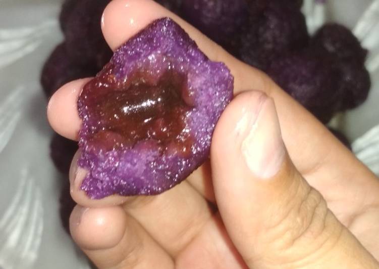 Bahan memasak Ubi ungu goreng isi gula jawa 🍠 yang mudah