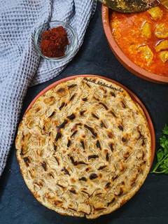 ખોબા રોટી (Khoba roti recipe in Gujrati) રેસીપી મુખ્ય ફોટો