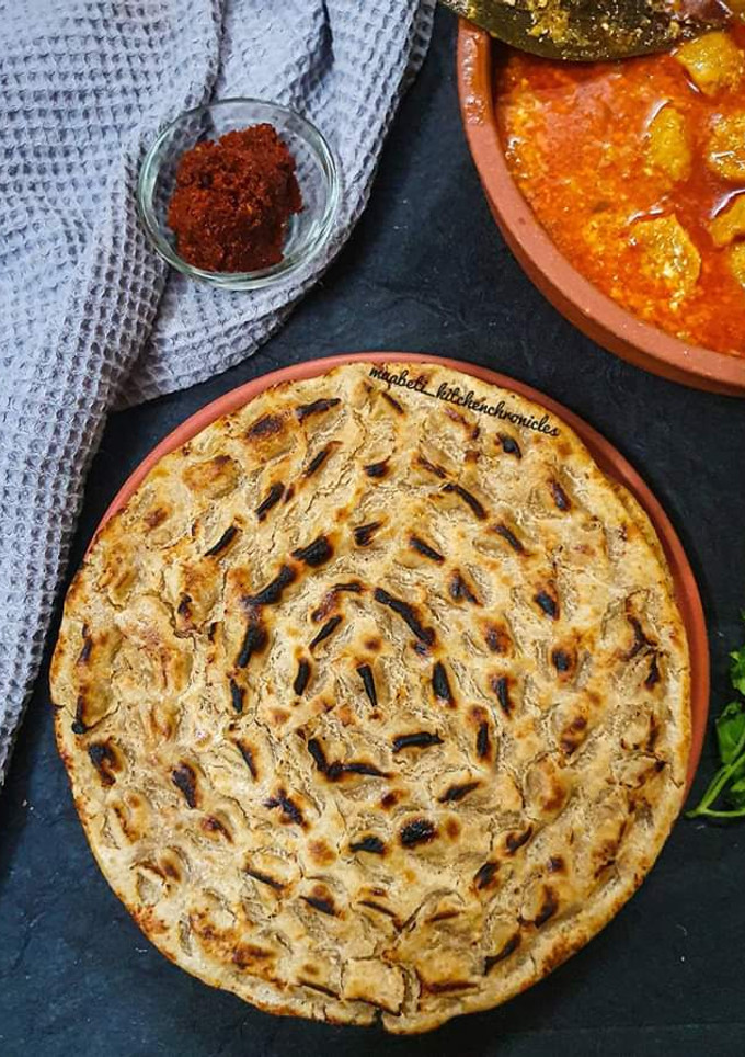 ખોબા રોટી (Khoba roti recipe in Gujrati) રેસીપી મુખ્ય ફોટો