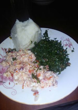 A picture of Dodo n kienyeji eggs.