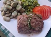 Una foto de guarniciones para filete