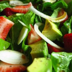 A picture of Strawberry Spinach Salad with Soy Worcestershire Dressing.