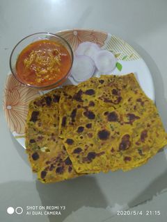 પરોઠા (Parotha recipe in gujrati) રેસીપી મુખ્ય ફોટો