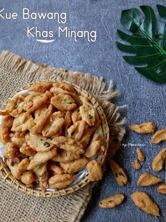 Foto resep Kue Bawang Khas Minang