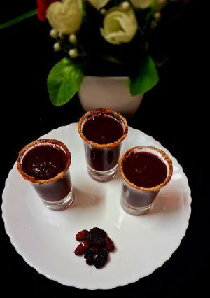 A picture of Mulberry Shots.