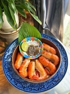 Hình của món Tôm Càng Lúa Nướng Mọi.