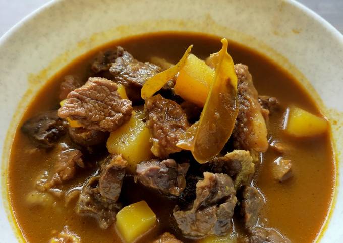 Resep Gulai daging sapi+paru+tulang, Enak Banget