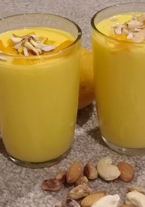 A picture of Mango dryfruit lassi.