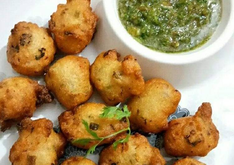 Simple Way to Make Suji ke pakode in A Minutes for Young Wife
