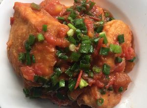 Hình của món Đậu hủ dồn thịt sốt cà chua 🌼.