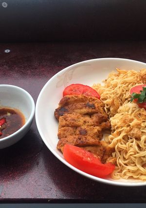 Hình của món Mì xào gà (chay).