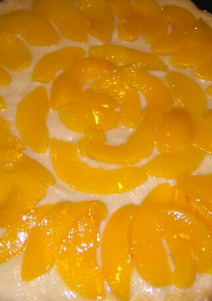 Una foto de Tarta de durazno y crema pastelera súper fácil!!