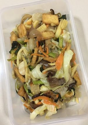 รูปของ “ผัดขี้เมาเส้นใหญ่เจ”#กินผักรักสุขภาพ1