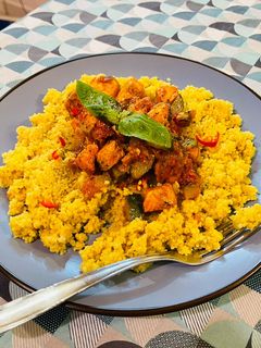 Foto di Cous cous con spezzatino di salmone