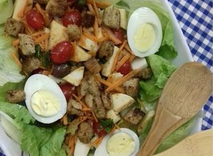 Foto de Salada com sardinha