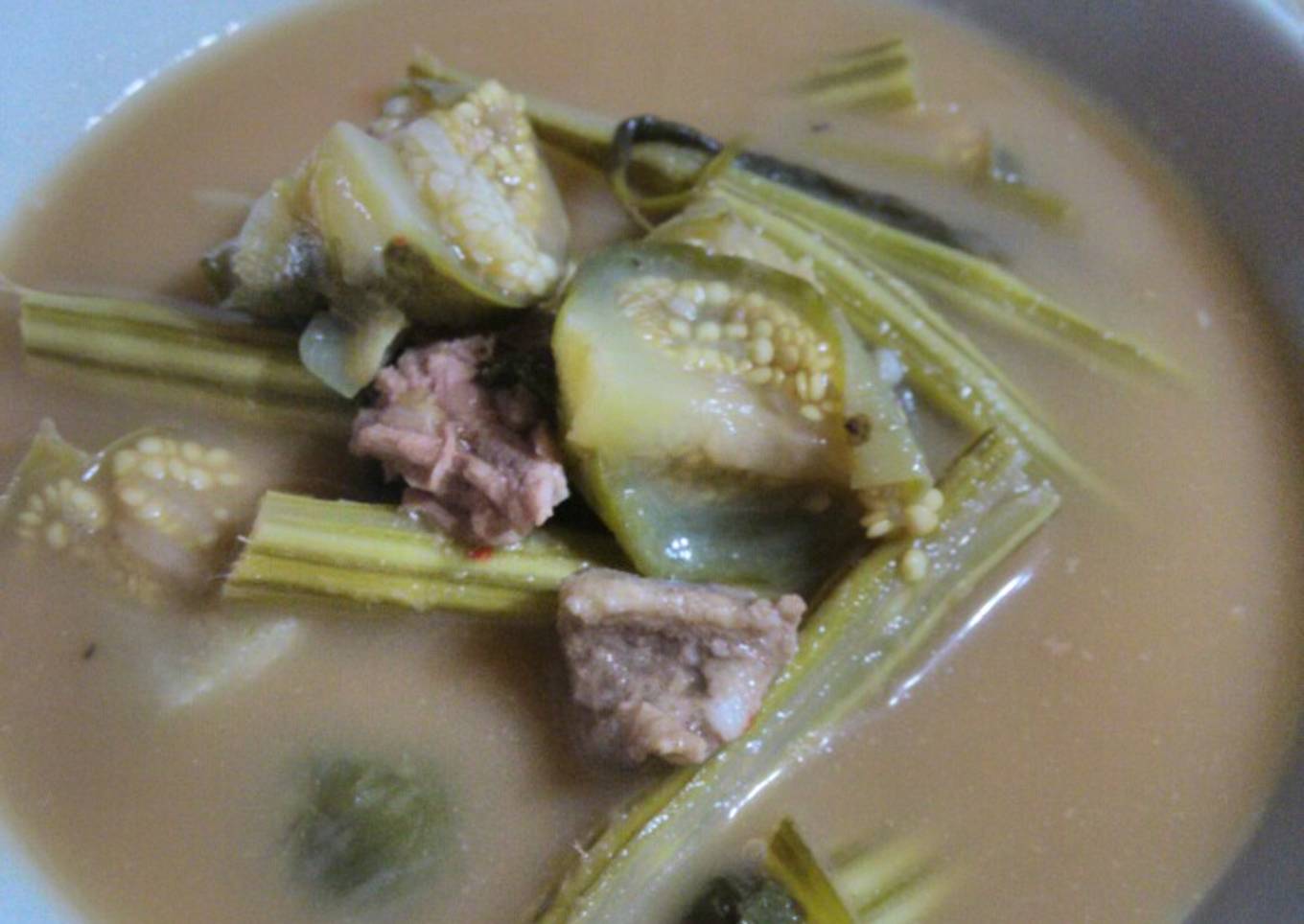 Sayur asam jawa, rebusan daging sapi, klentang/kelor, terong apel