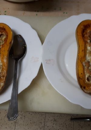 Une photo de Butternut farcie au chèvre
