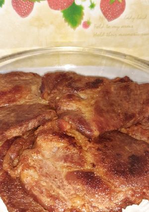 Serpenyőben sült fokhagymás tarja recept fotója