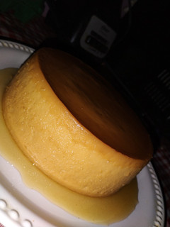 Una foto de Un rico flan con queso crema 😋 Realmente exquisito 👌🏻