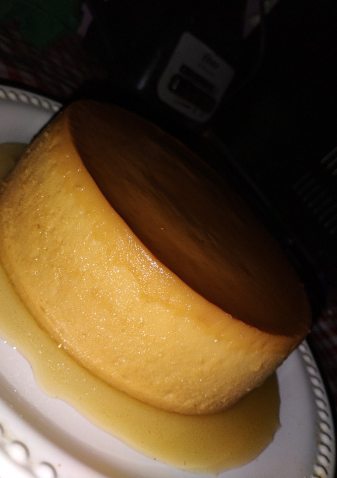 Una foto de Un rico flan con queso crema 😋 Realmente exquisito 👌🏻