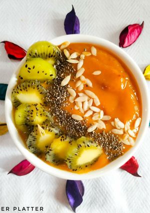 A picture of Papaya Turmeric Smoothie.