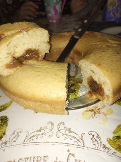 Una foto de Bizcochuelo de vainilla con dulce de leche