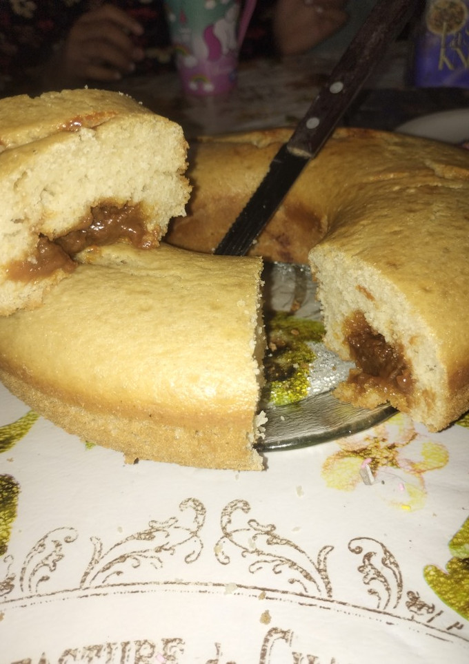 Una foto de Bizcochuelo de vainilla con dulce de leche