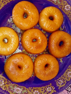 Una foto de Donuts con glaseado de canela